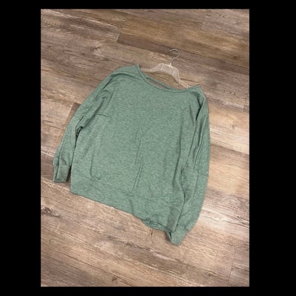 Open Cross Back Sweater - Picture 2 of 3